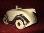 a friend has this teapot, recalling a bygone age