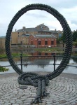 this rope acts as a frame - by the ornamental canal in Wapping, London