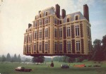 an elaborate balloon reminding us that the first balloon flight was by the Montgolfier brothers in chateau land.
An Acme card of the Chateau de Blleroy balloon built for Malcolm Forbes by Cameron Balloons of Bristol